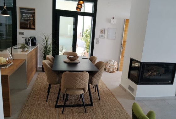 Resale - Detached Villa -
Daya Nueva
