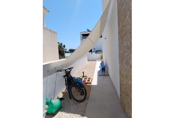 Resale - Detached Villa -
Daya Nueva