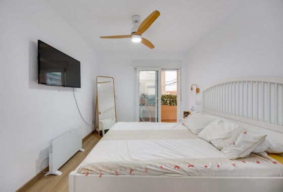 Revente - Appartement -
Torrevieja - Playa de los Naufragos