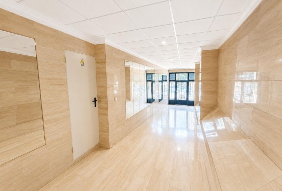 Wiederverkauf - Wohnung / Apartment -
Torrevieja - Playa del Cura