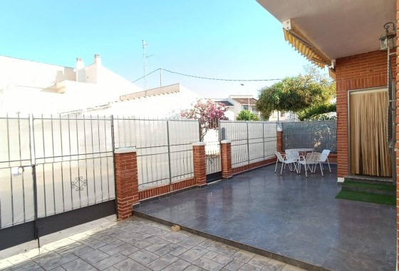 Herverkoop - Halfvrijstaande villa -
San Pedro del Pinatar - Los Cuarteros
