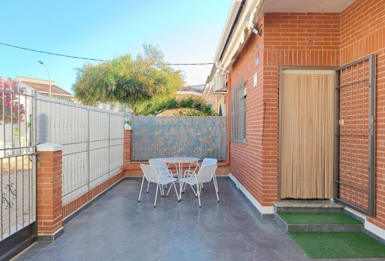 Herverkoop - Halfvrijstaande villa -
San Pedro del Pinatar - Los Cuarteros