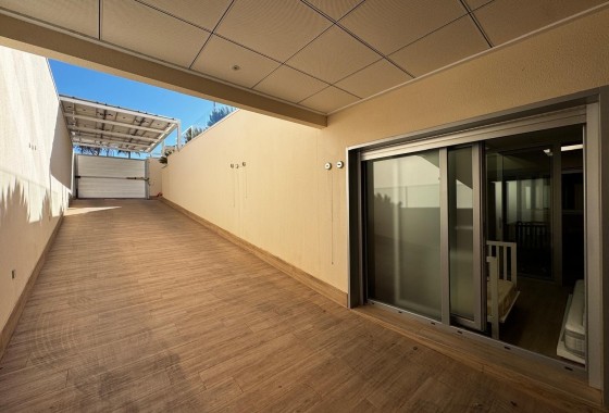 Herverkoop - Vrijstaande Villa -
Orihuela Costa - Campoamor