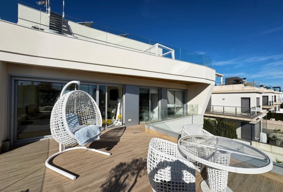 Herverkoop - Vrijstaande Villa -
Orihuela Costa - Campoamor