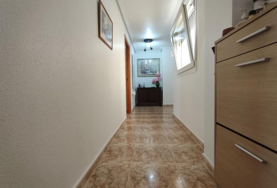 Herverkoop - Appartement / Flat -
Torrevieja - Paseo Maritimo