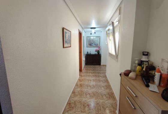 Herverkoop - Appartement / Flat -
Torrevieja - Paseo Maritimo