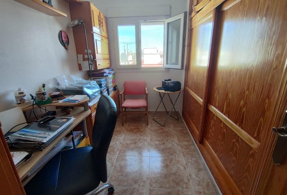 Herverkoop - Appartement / Flat -
Torrevieja - Paseo Maritimo