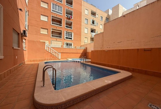 Herverkoop - Appartement / Flat -
Torrevieja - Curva del Palangre
