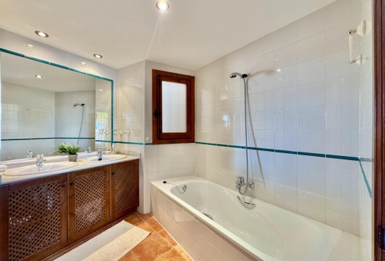 Herverkoop - Appartement / Flat -
Torrevieja - Punta Prima