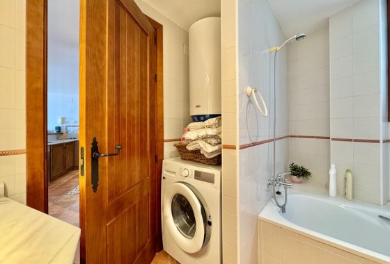 Herverkoop - Appartement / Flat -
Torrevieja - Punta Prima