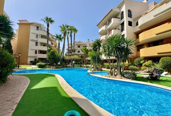 Herverkoop - Appartement / Flat -
Torrevieja - Punta Prima