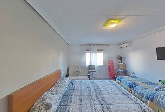 Venta - Apartamento / Piso -
Pilar de la Horadada