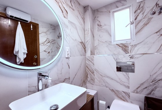 Herverkoop - Appartement / Flat -
Alicante - Alicante (Alacant)