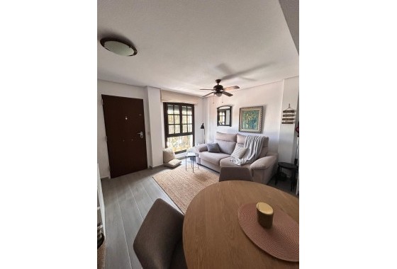 Wiederverkauf - Wohnung / Apartment -
Torrevieja - Torre la mata