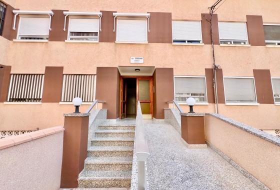Wiederverkauf - Wohnung / Apartment -
Torrevieja - La Mata