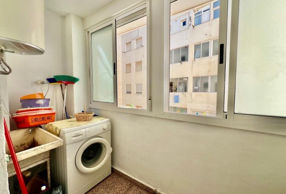 Wiederverkauf - Wohnung / Apartment -
Torrevieja - La Mata