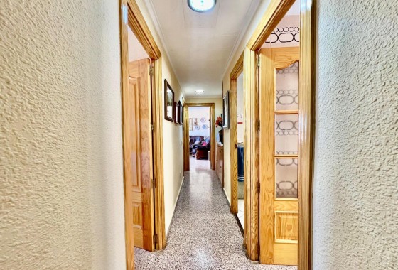 Wiederverkauf - Wohnung / Apartment -
Torrevieja - La Mata