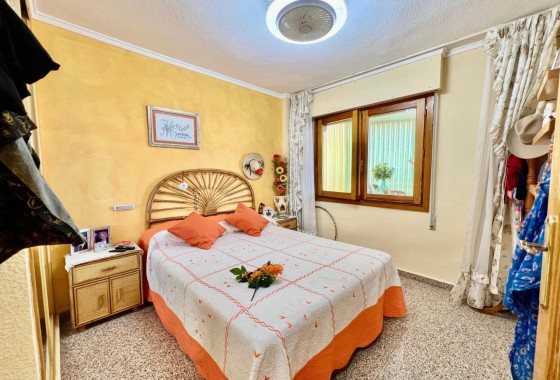 Wiederverkauf - Wohnung / Apartment -
Torrevieja - La Mata