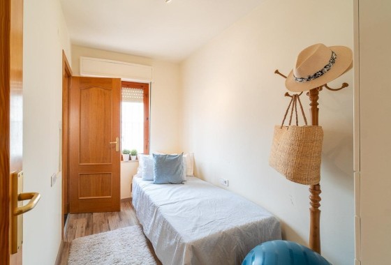 Herverkoop - Appartement / Flat -
Torrevieja - Playa de los Naufragos