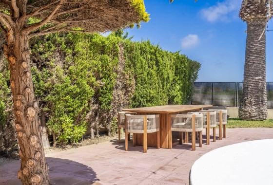 Herverkoop - Vrijstaande Villa -
La Manga del Mar Menor - La Manga