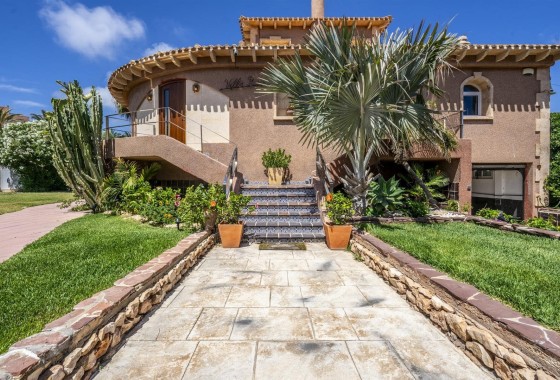 Herverkoop - Vrijstaande Villa -
La Manga del Mar Menor - La Manga
