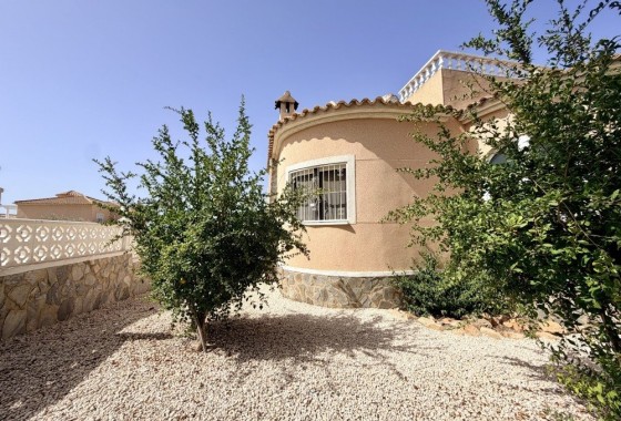 Venta - Chalet Independiente -
Benijofar