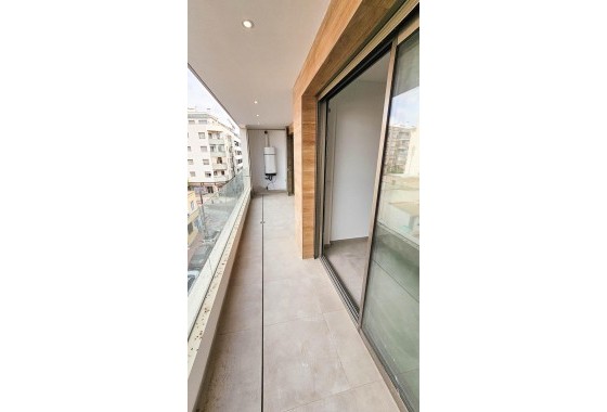 Wiederverkauf - Wohnung / Apartment -
Torrevieja - Playa del Cura
