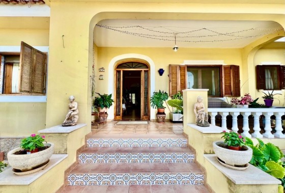 Herverkoop - Vrijstaande Villa -
Daya Vieja - Costa Blanca Sur