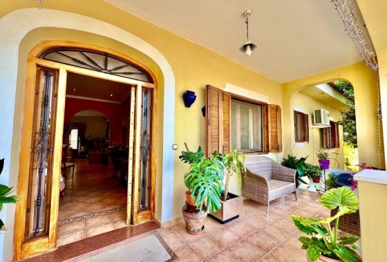 Herverkoop - Vrijstaande Villa -
Daya Vieja - Costa Blanca Sur