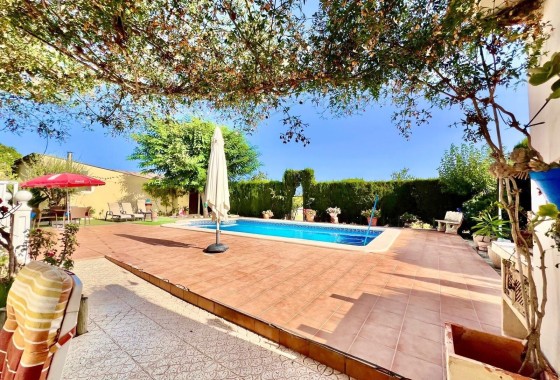 Herverkoop - Vrijstaande Villa -
Daya Vieja - Costa Blanca Sur