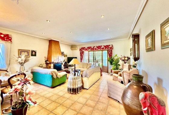 Herverkoop - Vrijstaande Villa -
Daya Vieja - Costa Blanca Sur