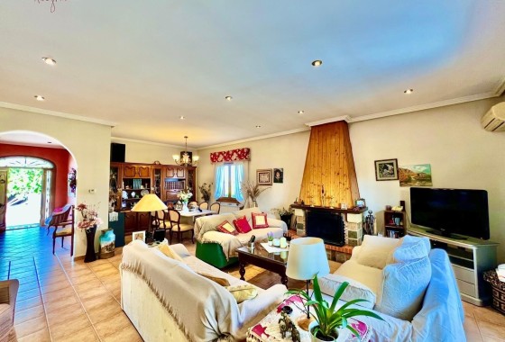 Herverkoop - Vrijstaande Villa -
Daya Vieja - Costa Blanca Sur