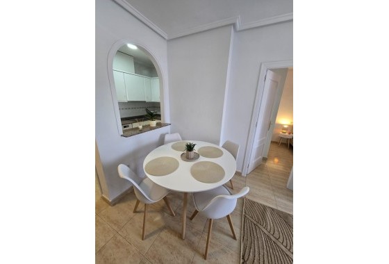Wiederverkauf - Wohnung / Apartment -
Torrevieja - Torreblanca