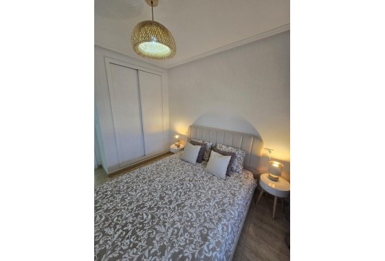 Wiederverkauf - Wohnung / Apartment -
Torrevieja - Torreblanca
