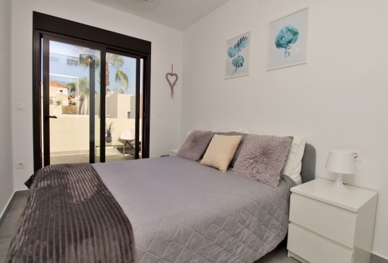 Venta - Chalet Independiente -
Villamartín