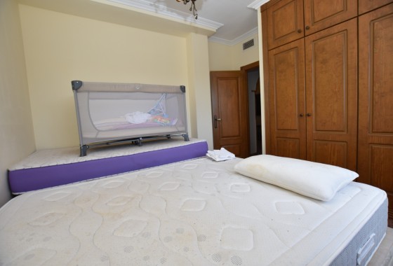 Herverkoop - Vrijstaande Villa -
San Fulgencio - La Escuera