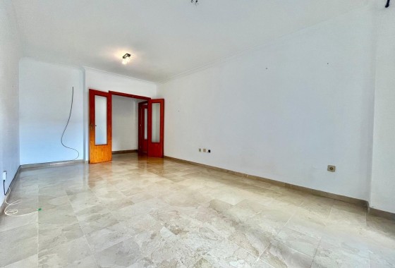 Resale - Apartment / Flat -
Torrevieja