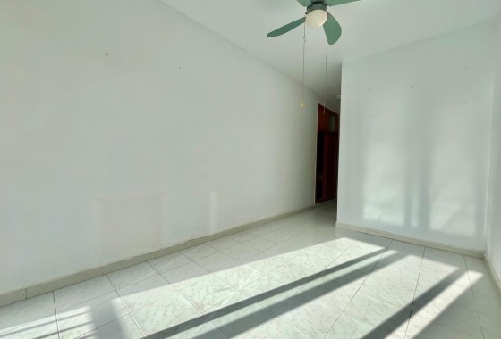 Resale - Apartment / Flat -
Torrevieja