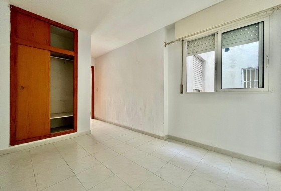 Resale - Apartment / Flat -
Torrevieja