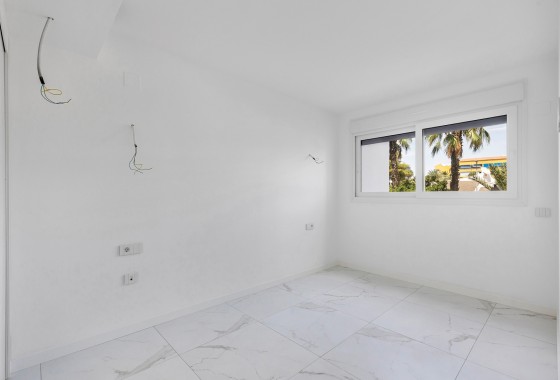 Herverkoop - Appartement / Flat -
Torrevieja - Punta Prima
