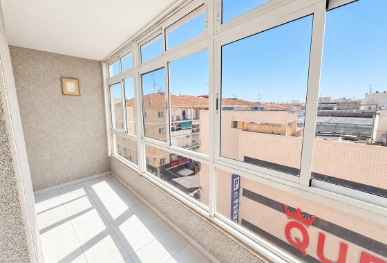 Herverkoop - Appartement / Flat -
Torrevieja