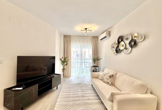 Wiederverkauf - Wohnung / Apartment -
Torrevieja - Playa del Cura