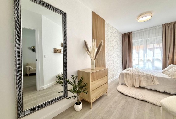Wiederverkauf - Wohnung / Apartment -
Torrevieja - Playa del Cura