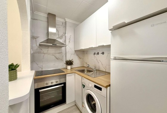 Wiederverkauf - Wohnung / Apartment -
Torrevieja - Playa del Cura