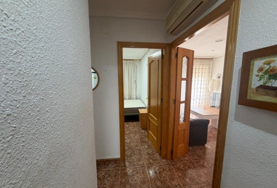 Herverkoop - Appartement / Flat -
Torrevieja - Punta Prima