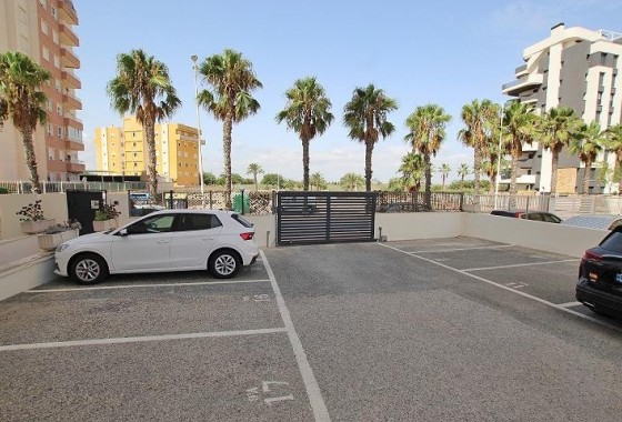 Wiederverkauf - Wohnung / Apartment -
Guardamar del Segura - Avenida del Puerto