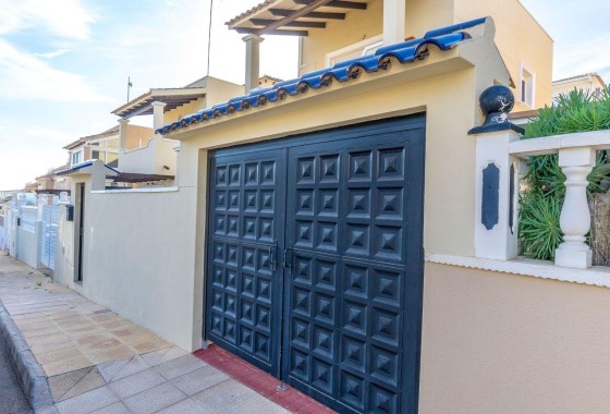 Revente - Appartement -
Orihuela Costa - Las Filipinas