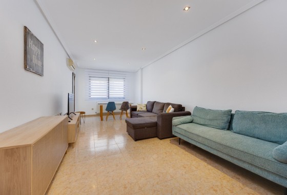 Wiederverkauf - Wohnung / Apartment -
San Miguel de Salinas