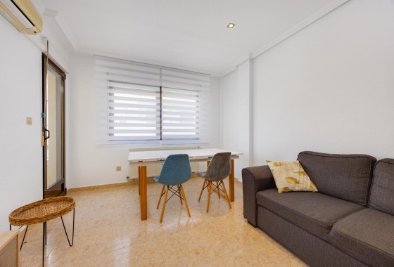 Wiederverkauf - Wohnung / Apartment -
San Miguel de Salinas
