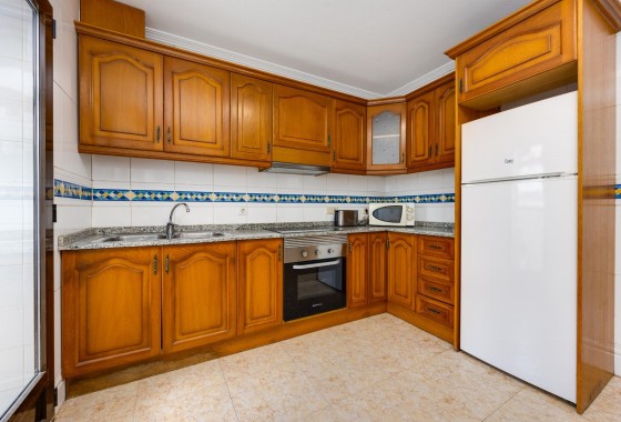 Wiederverkauf - Wohnung / Apartment -
San Miguel de Salinas
